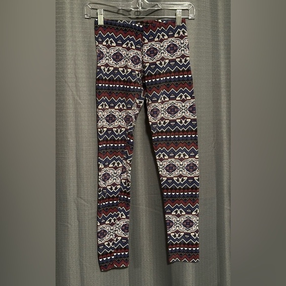 Charlotte Russe Leggings - Picture 1 of 4